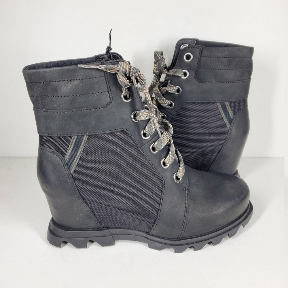 New Sorel Lexie Wedge III Lace up Boots